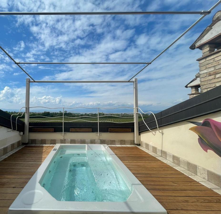 Massoni Bed And Breakfast Peschiera del Garda Eksteriør bilde