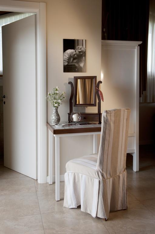 Massoni Bed And Breakfast Peschiera del Garda Eksteriør bilde